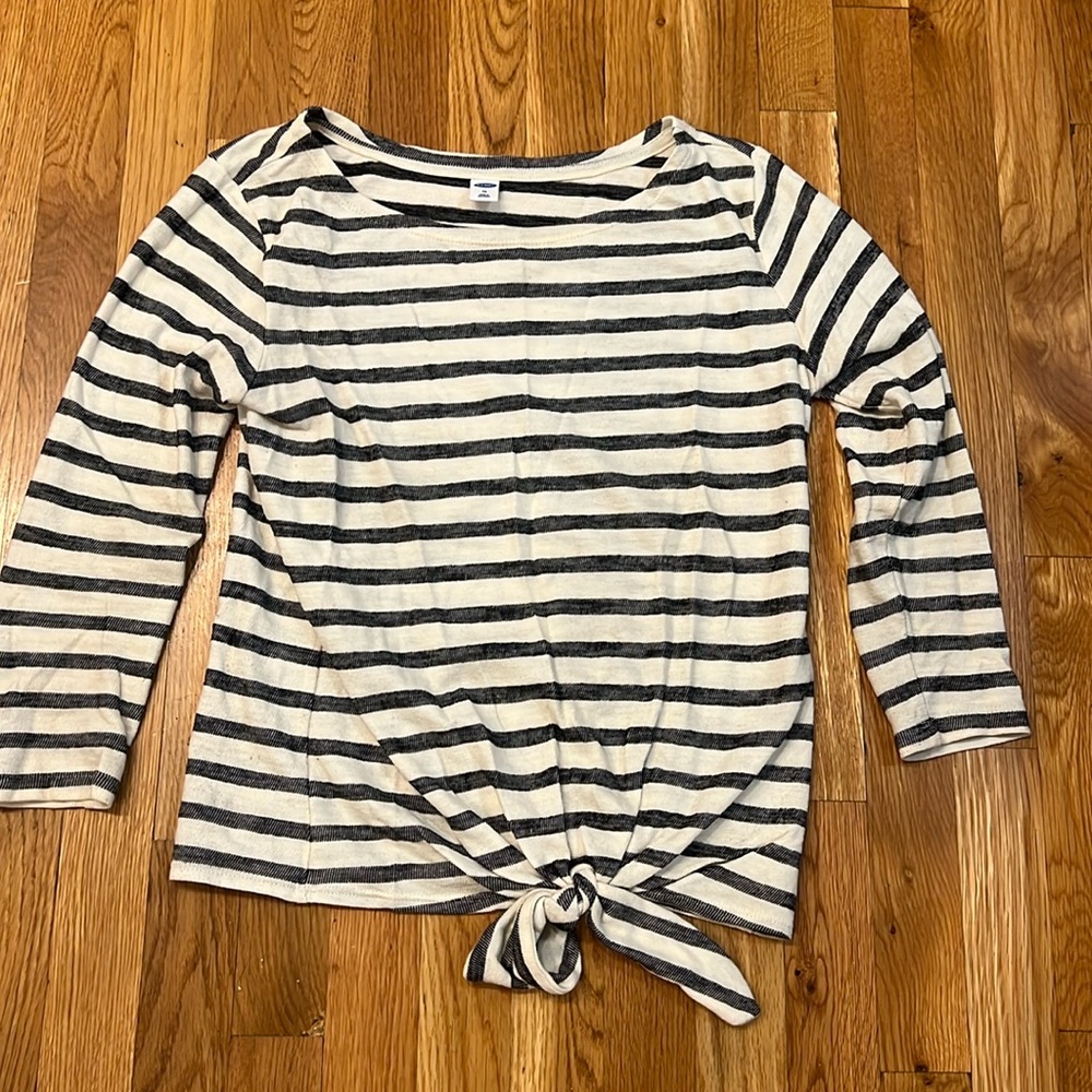 Old Navy White and Gray Striped Shirt with Tie Waist